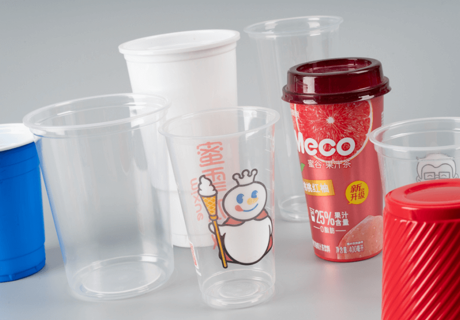 การผลิตผลิตภัณฑ์พลาสติกในชีวิตประจำวัน