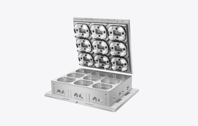 เครื่องเทอร์โมฟอร์ม